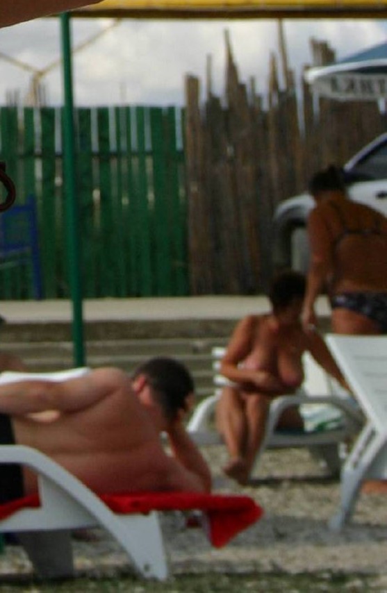 Purenudism Photos Beach Game and Glasses - 1