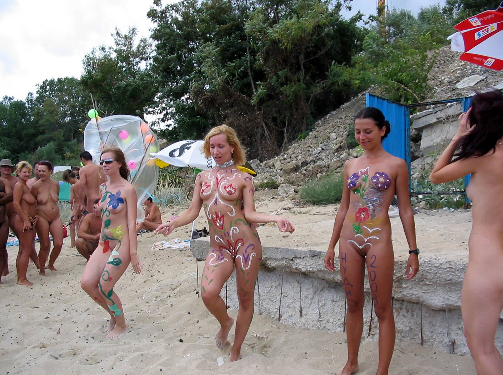 Pure Nudism Images Bulgarian Beach Activities - 2